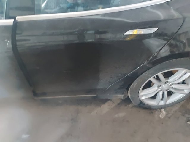 Дверь пассажирская задняя левая 6006394E0H TESLA