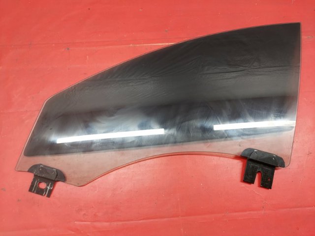 600654700E TESLA Стекло двери передней левой купить в Ровно