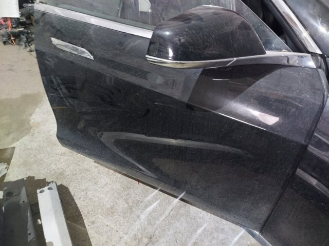 Пассажирская передняя дверь 6006622E0H TESLA
