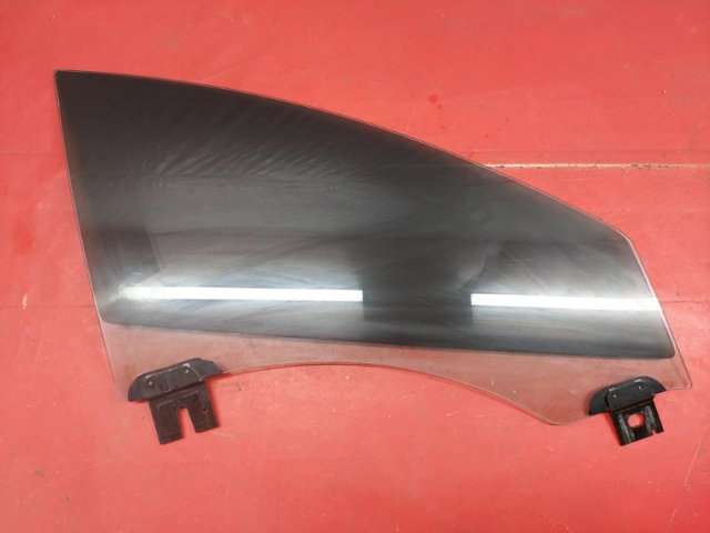 Стекло двери передней правой 600664700E TESLA