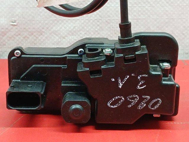 600891100C TESLA Замок двери задней левой купить в Ирпень