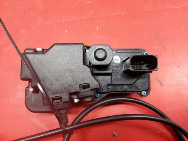 600891100D TESLA Замок двери задней левой купить в Тернополь