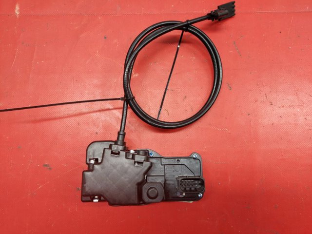 Замок задней двери, правой 600891400D TESLA