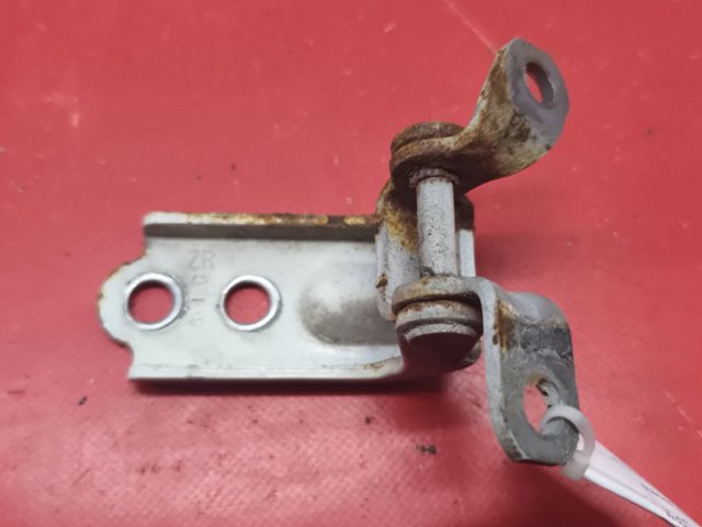 60479FG022 SUBARU Петля двери задней правой купить в Каменское