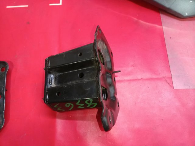 622113TA0A NISSAN Кронштейн усилителя переднего бампера купить в Ужгород