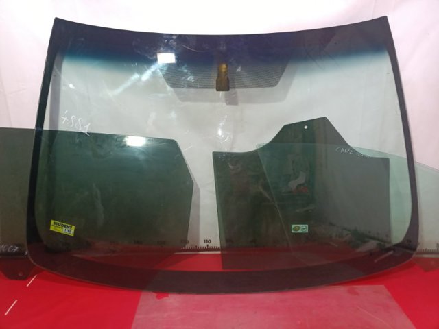 Заднее автостекло 6480106120 TOYOTA