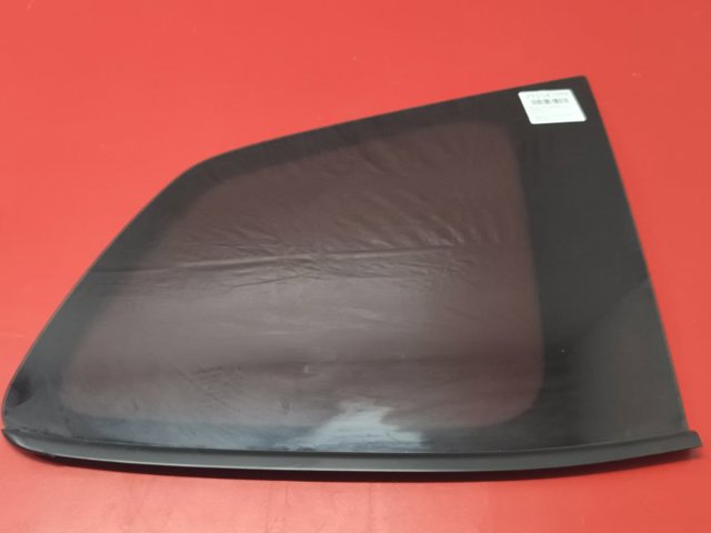 65209SG062 SUBARU Стекло кузова (багажного отсека) правое купить в Чернигов