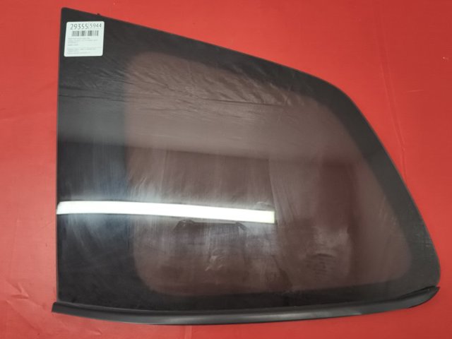 Стекло багажника, левое 65209SG072 SUBARU