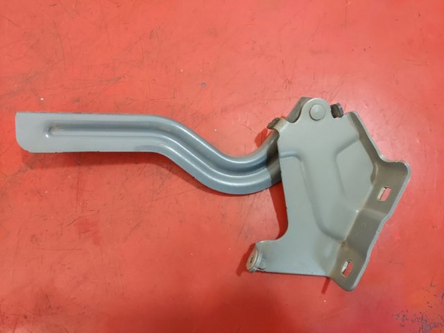Левая петля капота 654015MP0A NISSAN
