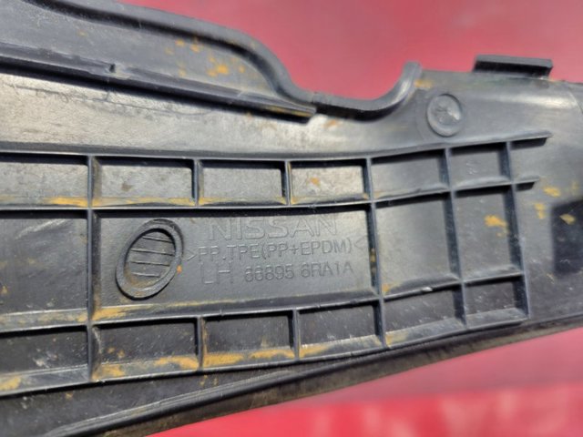 NISSAN 668956RA1A в наличии Полтава