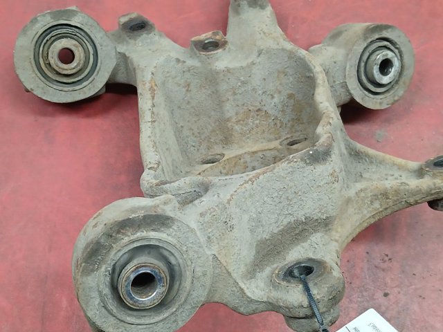 68083244AB Цапфа задняя правая купить Сумы