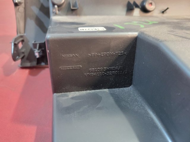 NISSAN 681095HK0A в наличии Ужгород