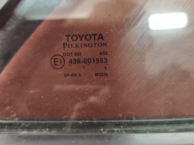 6812306220 TOYOTA Стекло-форточка двери задней правой купить в Каменское