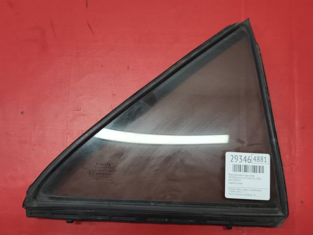 Форточка двери треугольник, задней, правой 6812306220 TOYOTA