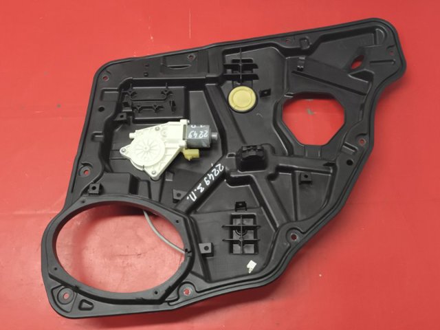  Механизм стеклоподъемника правой задней двери 68170374AA CHRYSLER