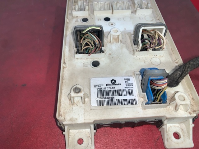 68226576AB CHRYSLER купить в Киев