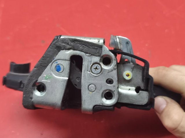 691100R010 TOYOTA Замок багажника купить в Кривой Рог