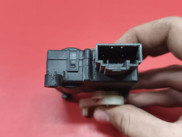 SUBARU 72131FJ020 в наличии Полтава