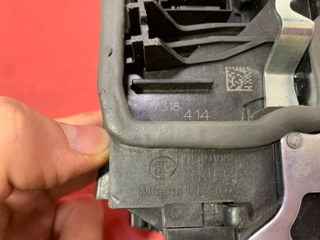 7318414 BMW Замок двери задней правой купить в Ужгород