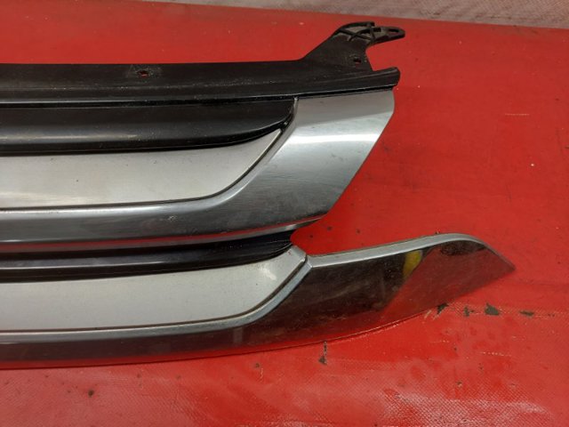MITSUBISHI 7450A967 Решетка радиатора в наличии Ровно