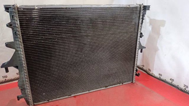 Радиатор системы охлаждения двигателя Порше Кайен