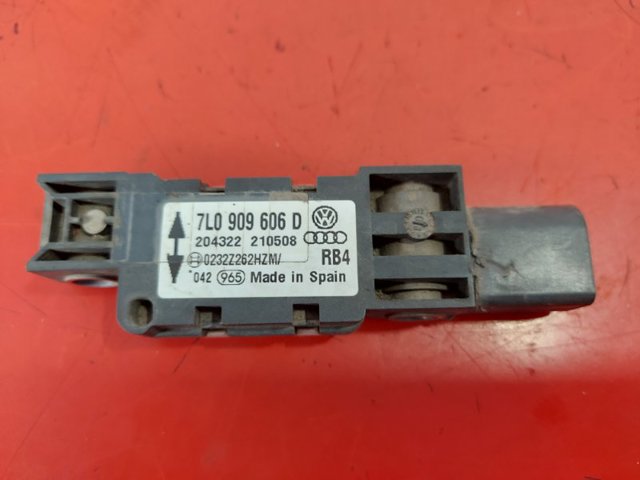 Датчик Айрбег передний 7L0909606D PORSCHE