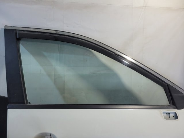 Стекло пассажирской двери 803006RA1B NISSAN