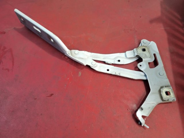 80A823301C VAG Петля капота левая купить в Чернигов