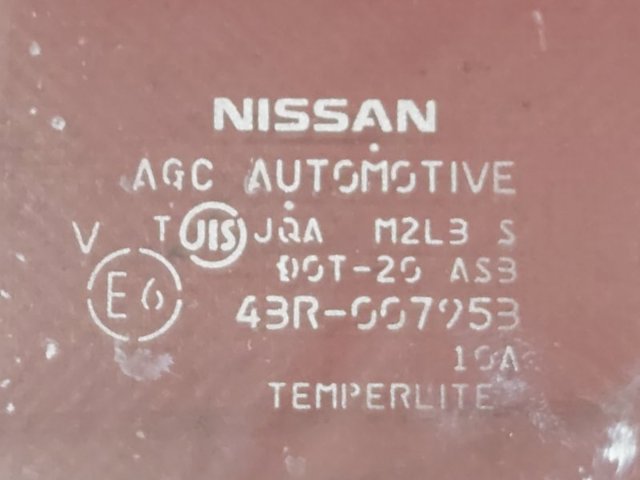 823005HA0A NISSAN Стекло двери задней правой купить в Николаев