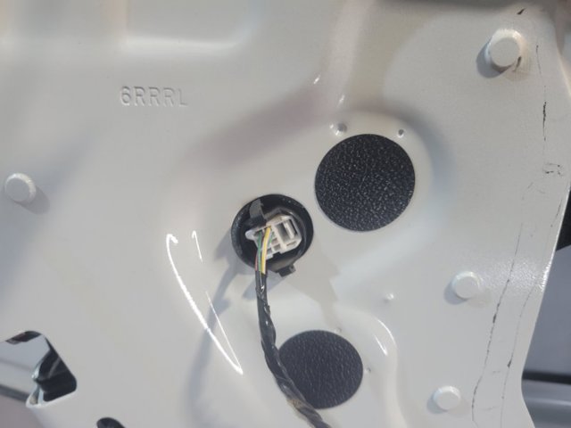 825016RA0A NISSAN Замок двери задней левой купить в Полтава