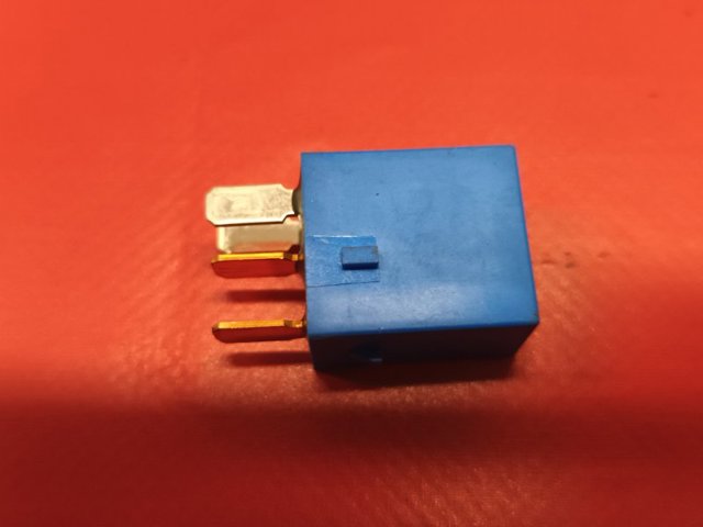 Реле кондиционера 82501AG05B SUBARU