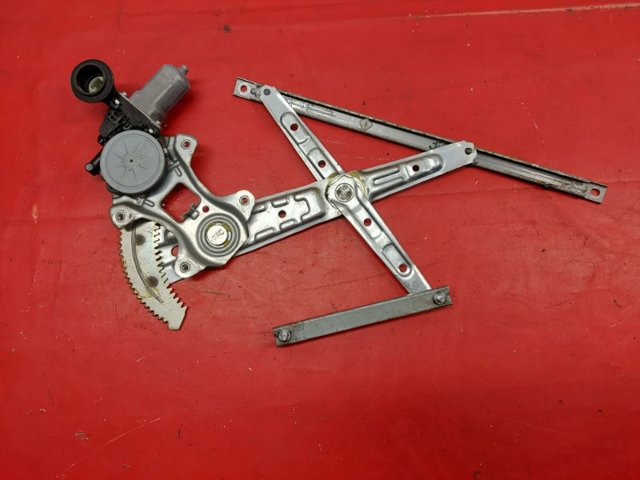 Стеклоподъемник задней правой двери 827204GA0B NISSAN
