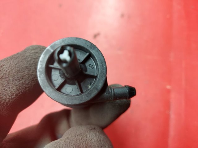 BMW 8362154 Насос-мотор омывателя стекла переднего в наличии Киев