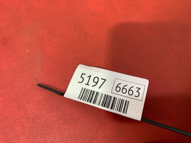 8J1837015B PORSCHE Замок водительской двери купить в Ужгород