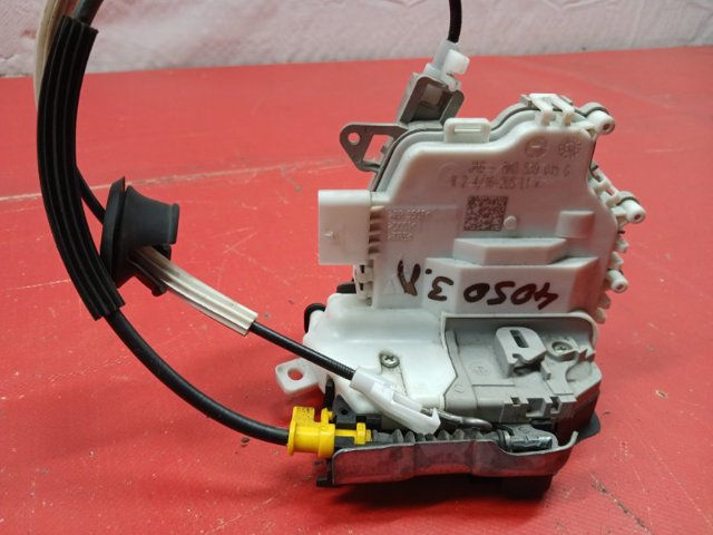 Замок задней двери, левой 8K0839015D VAG