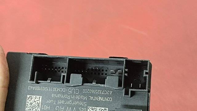 VAG 8K0959795G Блок комфорта задней двери в наличии Павлоград