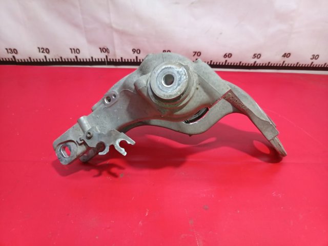 8R0505436C VAG Цапфа задняя правая купить в Одесса