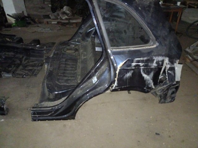Кузовщина левая 8R0809837 VAG