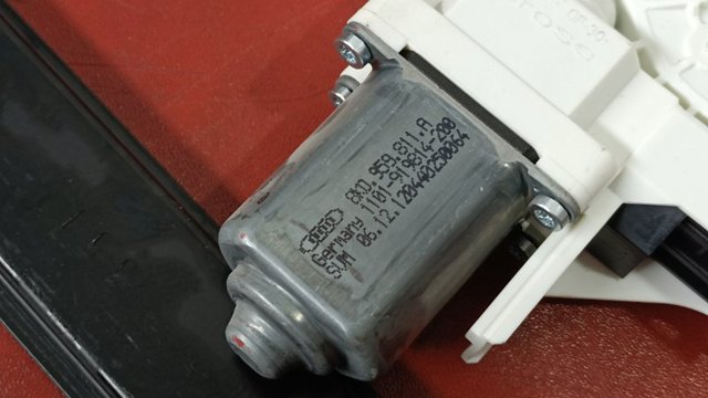 8R0839461D VAG Механизм стеклоподъемника двери задней левой купить в Житомир
