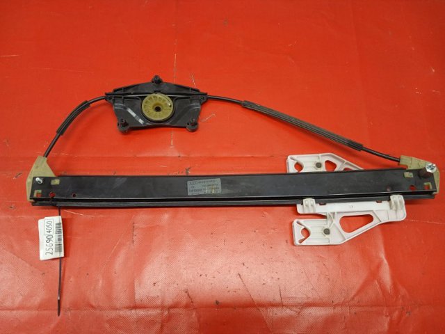 Стеклоподъемник левой задней двери 8R0839461E VAG
