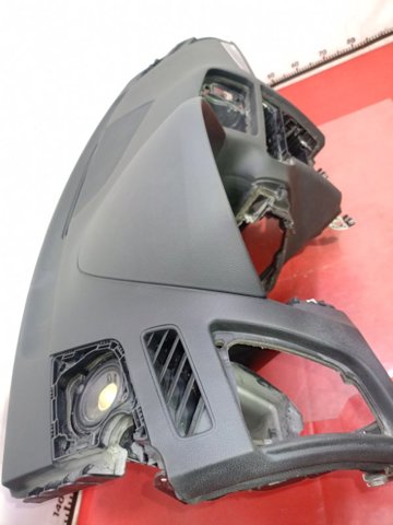 8R1857003G24A VAG Панель салона передняя "торпедо" купить в Чернигов
