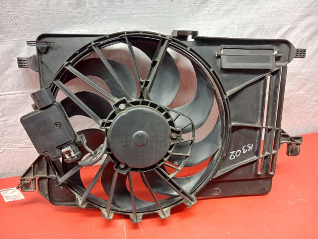 8V618C607EB Диффузор радиатора охлаждения, в сборе с мотором и крыльчаткой купить Одесса