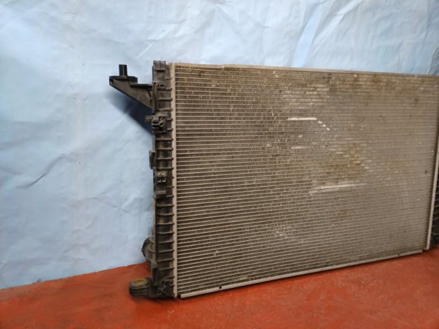 8W0121251AB VAG Радиатор охлаждения двигателя купить в Житомир