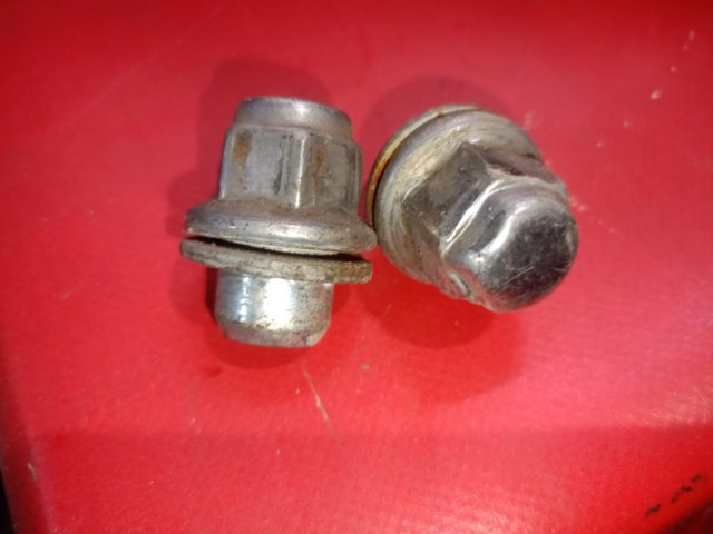 Гайка крепления колеса Тойота Камри VII