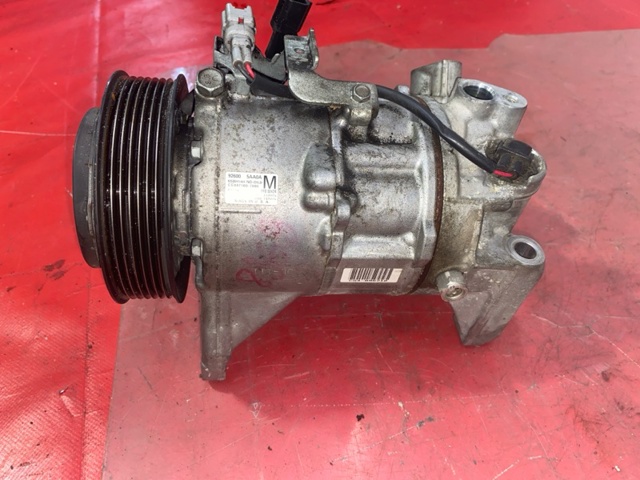 Компрессор климатической установки 926005AA0A NISSAN