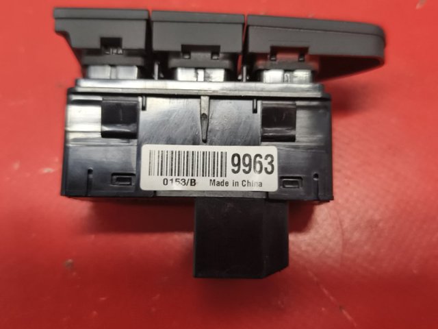 95429963 GM Кнопка аварийки купить в Хмельницкий