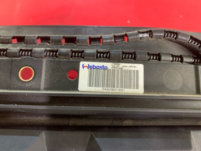958562055009B9 PORSCHE Крышка люка крыши купить в Каменское