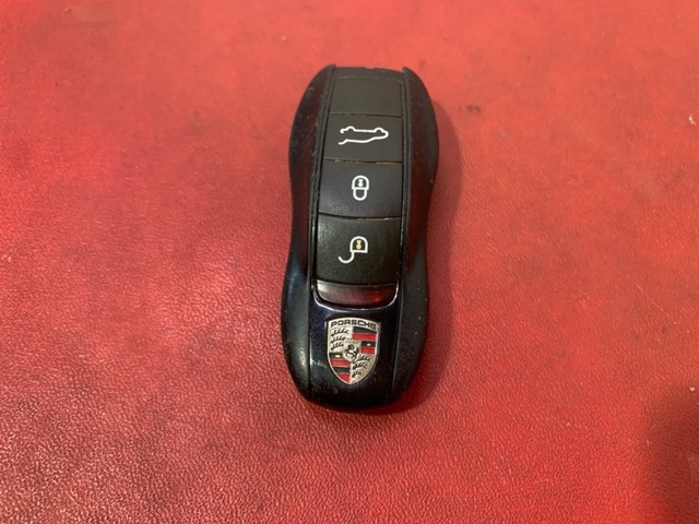 PORSCHE 95863794702 в наличии Полтава