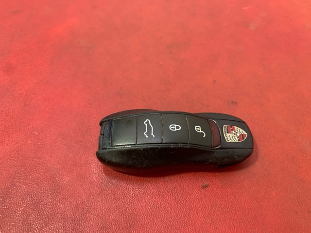 PORSCHE 95863794702 в наличии Львов