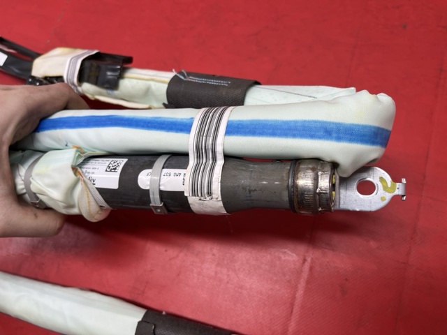 NISSAN 985P19UF8A Шторка боковая, левая в наличии Кривой Рог